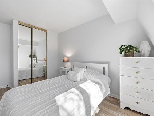 12 Hanover Court, Halifax, NS 