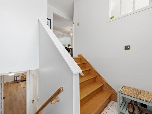 12 Hanover Court, Halifax, NS 