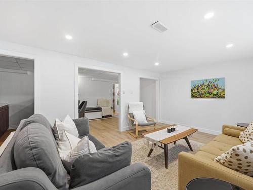 12 Hanover Court, Halifax, NS 