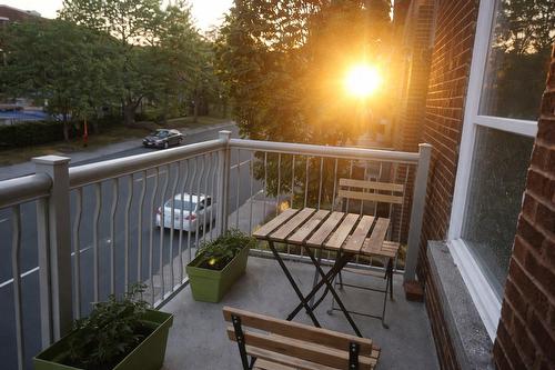 Balcony - 3553 Boul. Décarie, Montréal (Côte-Des-Neiges/Notre-Dame-De-Grâce), QC - Outdoor With Exterior