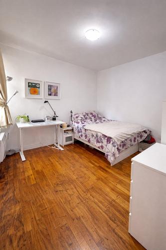 Bedroom - 3553 Boul. Décarie, Montréal (Côte-Des-Neiges/Notre-Dame-De-Grâce), QC - Indoor Photo Showing Bedroom