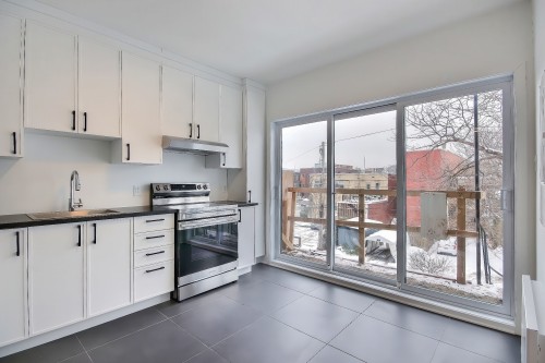 Cuisine - 5816 Rue De La Roche, Montréal (Rosemont/La Petite-Patrie), QC - Indoor Photo Showing Kitchen