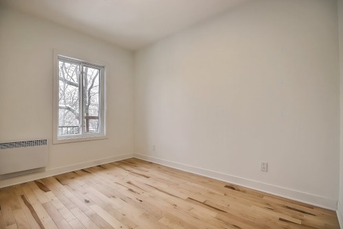 Chambre à coucher - 5816 Rue De La Roche, Montréal (Rosemont/La Petite-Patrie), QC - Indoor Photo Showing Other Room