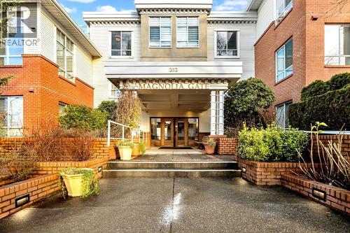 335 383 E 37TH AVENUE  Vancouver, BC V5W 4C1