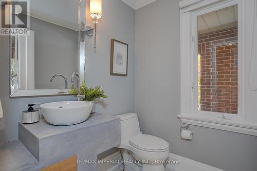 1832 Pine Siskin Court, Mississauga, ON - Indoor Photo Showing Bathroom