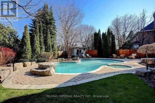 1832 Pine Siskin Court, Mississauga, ON - Outdoor With In Ground Pool With Backyard