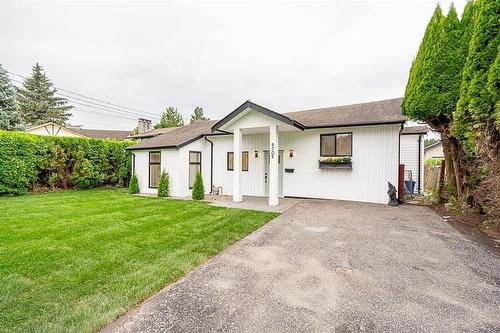 9709 HILLIER STREET|Chilliwack Proper West  Chilliwack, BC V2P 4K2