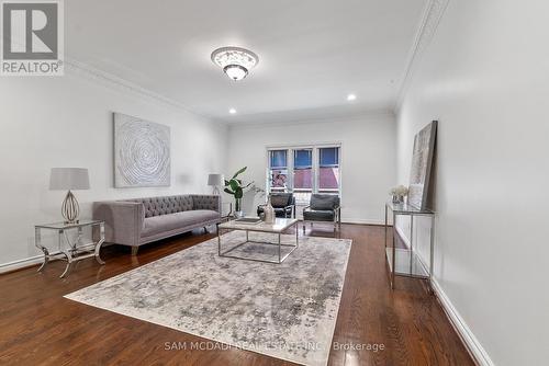 2339 Glengarry Road, Mississauga, ON - Indoor