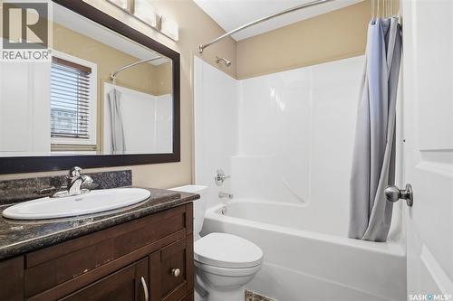 402 110 Willowgrove Crescent, Saskatoon, SK - Indoor Photo Showing Bathroom