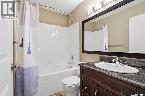 402 110 Willowgrove Crescent, Saskatoon, SK - Indoor Photo Showing Bathroom