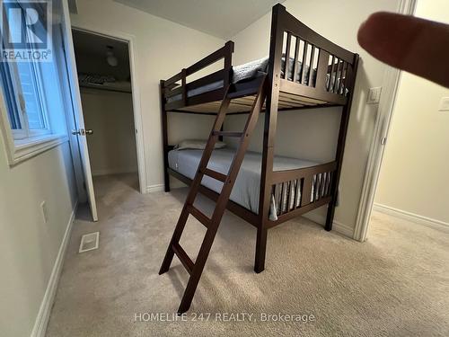 3969 Leonardo Street, Burlington, ON - Indoor Photo Showing Bedroom