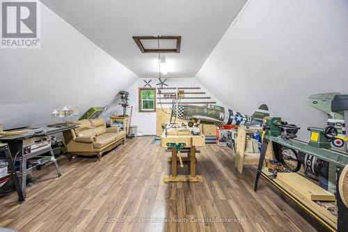 28 Big Tree Circle, Mulmur, ON - Indoor Photo Showing Other Room