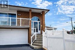 2 CLUBHOUSE COURT  Toronto, ON M3L 2K5