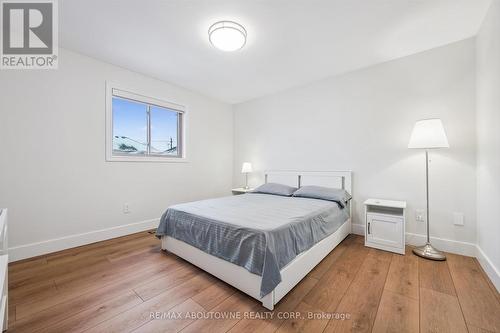 28 Kathleen Court, Hamilton, ON - Indoor Photo Showing Bedroom