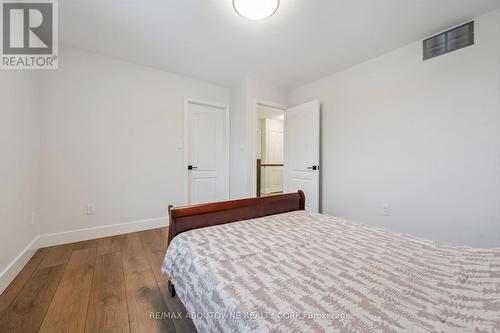 28 Kathleen Court, Hamilton, ON - Indoor Photo Showing Bedroom