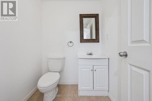 28 Kathleen Court, Hamilton, ON - Indoor Photo Showing Bathroom