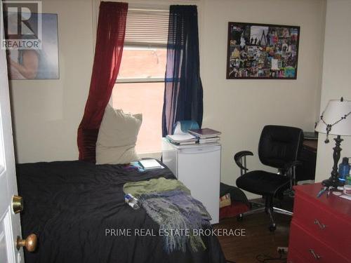 202 Sydenham Street, London East (East B), ON - Indoor