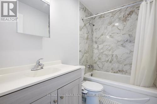 Full Bath on Upper Level - 81 - 2772 Pimlico Crescent, Ottawa, ON - Indoor Photo Showing Bathroom