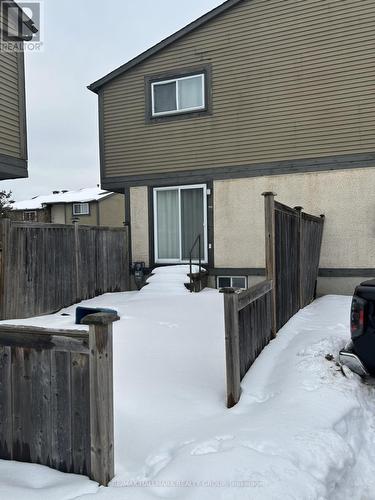 Fenced Side Yard - 81 - 2772 Pimlico Crescent, Ottawa, ON - Outdoor With Deck Patio Veranda With Exterior