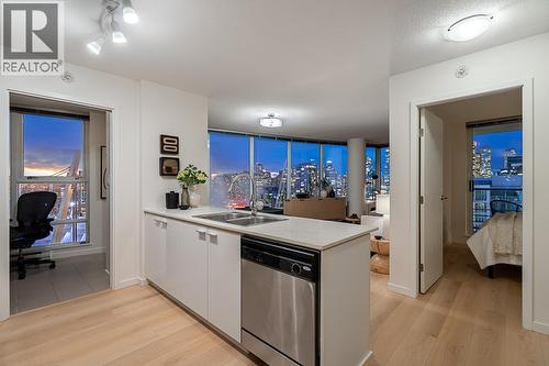 2803 111 W GEORGIA STREET  Vancouver, BC V6B 1T8
