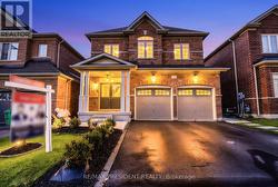 146 GEORGE ROBINSON DRIVE  Brampton, ON L6Y 2X6