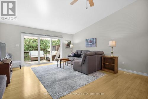 73 - 869 Whetherfield Street, London North (North M), ON - Indoor Photo Showing Living Room