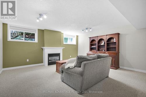 73 - 869 Whetherfield Street, London North (North M), ON - Indoor With Fireplace