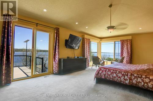 325 Berry Side Road, Ottawa, ON - Indoor Photo Showing Bedroom