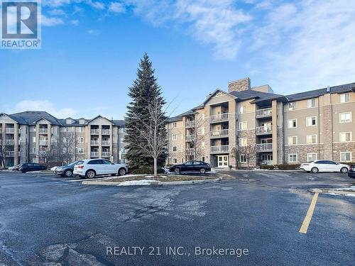 123 - 684 WARDEN AVENUE  Toronto, ON M1L 4W4