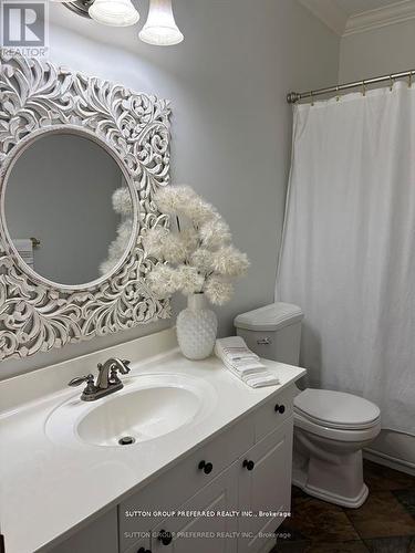 6 - 398 Old Riverside Drive, London North (North N), ON - Indoor Photo Showing Bathroom