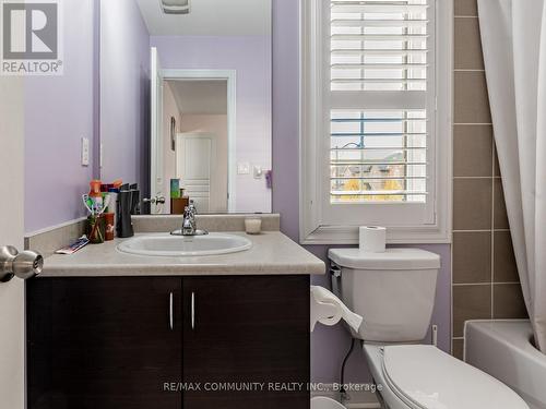 27 Windyton Avenue, Markham, ON - Indoor Photo Showing Bathroom
