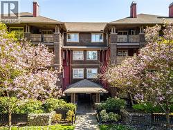 107 675 PARK CRESCENT  New Westminster, BC V3L 5W4