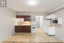 10 - 264 DIVISION STREET  Cobourg, ON K9A 3R1