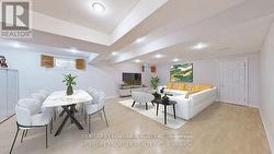 201 CENTRE STREET W  Richmond Hill, ON L4C 3P9