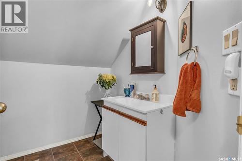 2231 Quebec Street, Regina, SK - Indoor Photo Showing Bathroom