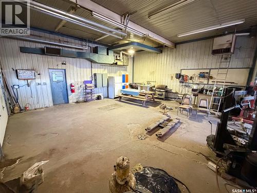 870 3Rd Avenue W, Shaunavon, SK 