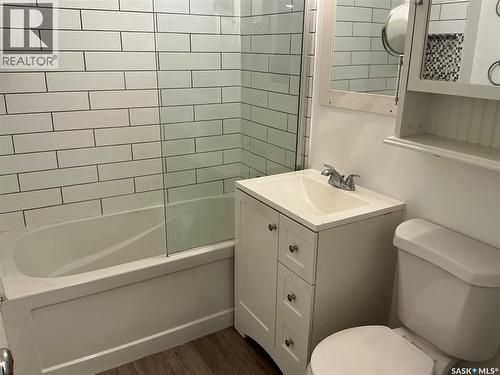2309 Herman Avenue, Saskatoon, SK - Indoor Photo Showing Bathroom