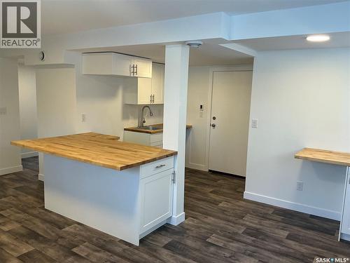 2309 Herman Avenue, Saskatoon, SK - Indoor Photo Showing Kitchen