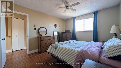 60 - 60 Lila Road, Owen Sound, ON - Indoor Photo Showing Bedroom