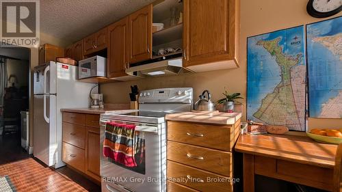 60 - 60 Lila Road, Owen Sound, ON - Indoor Photo Showing Kitchen
