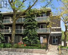 304 - 123 WOODBINE AVENUE  Toronto, ON M4L 3V8