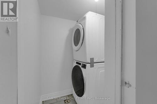 5487 Cosmic Crescent, Mississauga, ON - Indoor Photo Showing Laundry Room