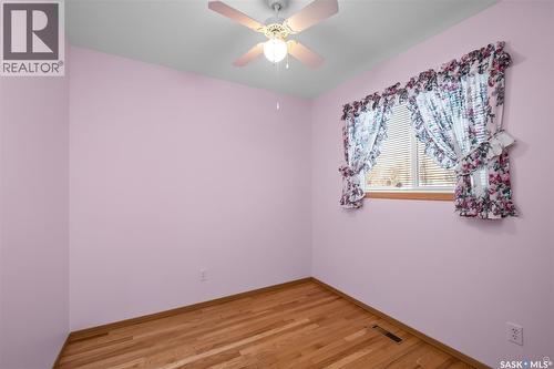 342 Bernard Bay, Prince Albert, SK - Indoor Photo Showing Other Room