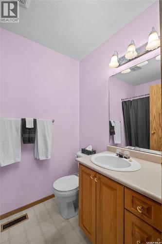 342 Bernard Bay, Prince Albert, SK - Indoor Photo Showing Bathroom