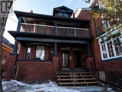 LOWER - 624 INDIAN ROAD  Toronto, ON M6P 2C6