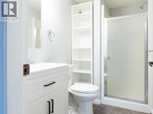 202-4685 Joyce Ave, Powell River, BC - Indoor Photo Showing Bathroom