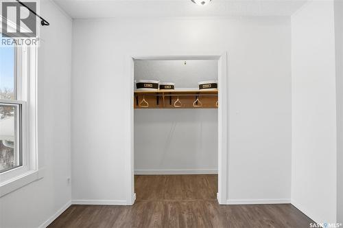 201 28Th Street W, Saskatoon, SK - Indoor Photo Showing Other Room