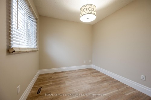 3376 Nighthawk Trail, Mississauga, ON - Indoor Photo Showing Other Room
