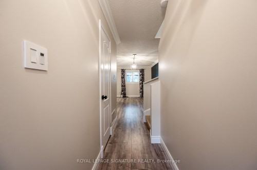 3376 Nighthawk Trail, Mississauga, ON - Indoor Photo Showing Other Room