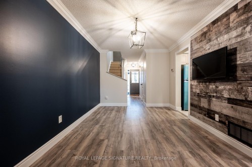 3376 Nighthawk Trail, Mississauga, ON - Indoor Photo Showing Other Room